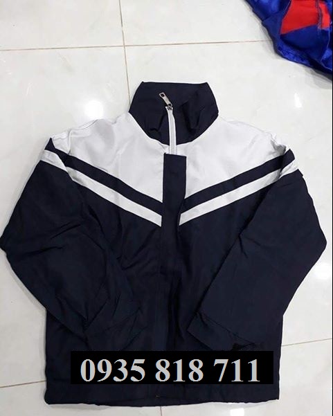 xuong may ao gio hoc sinh re